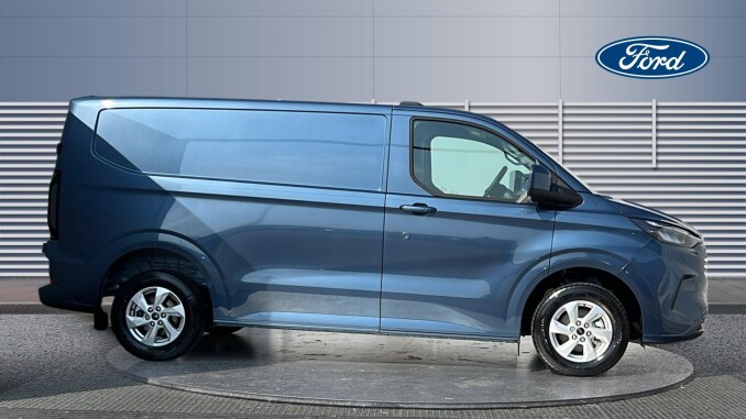 Ford Transit Custom 280 L1 Diesel Fwd 2.0 EcoBlue 136ps H1 Van Limited - Image 5